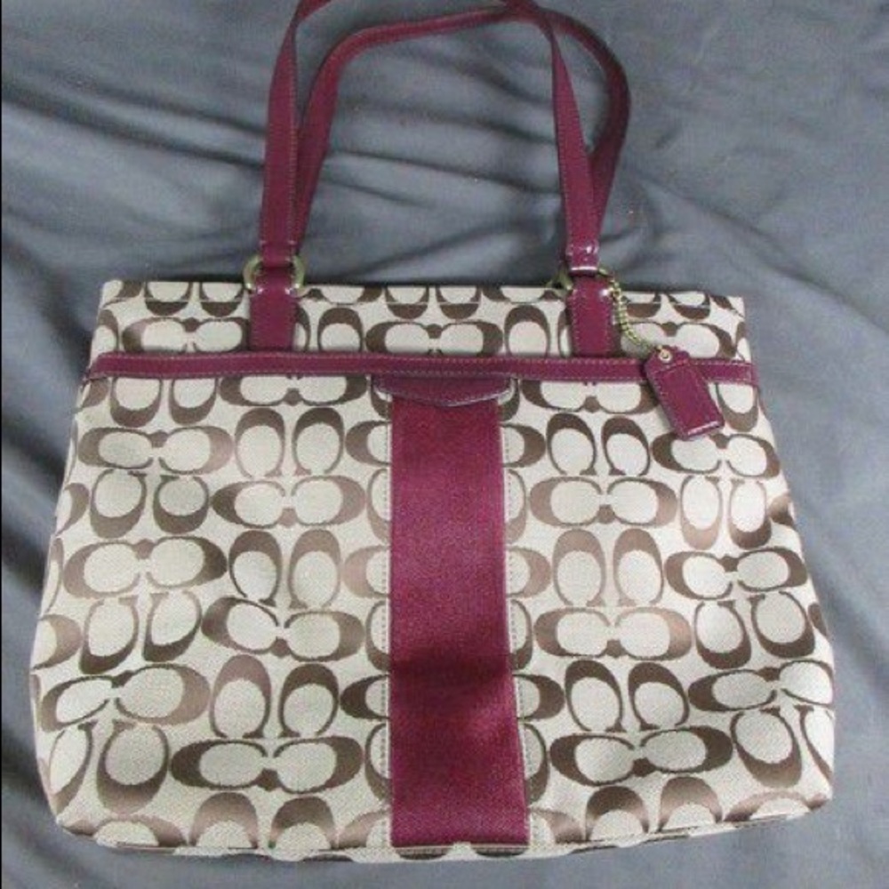 Coach Signature Stripe Tote F28504